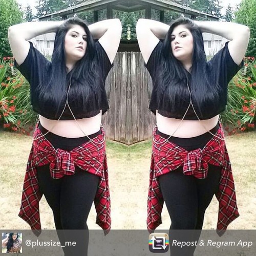 @plussize_me makes our Killing Moon Crop Top in burnout look amazing! This item is down to it’