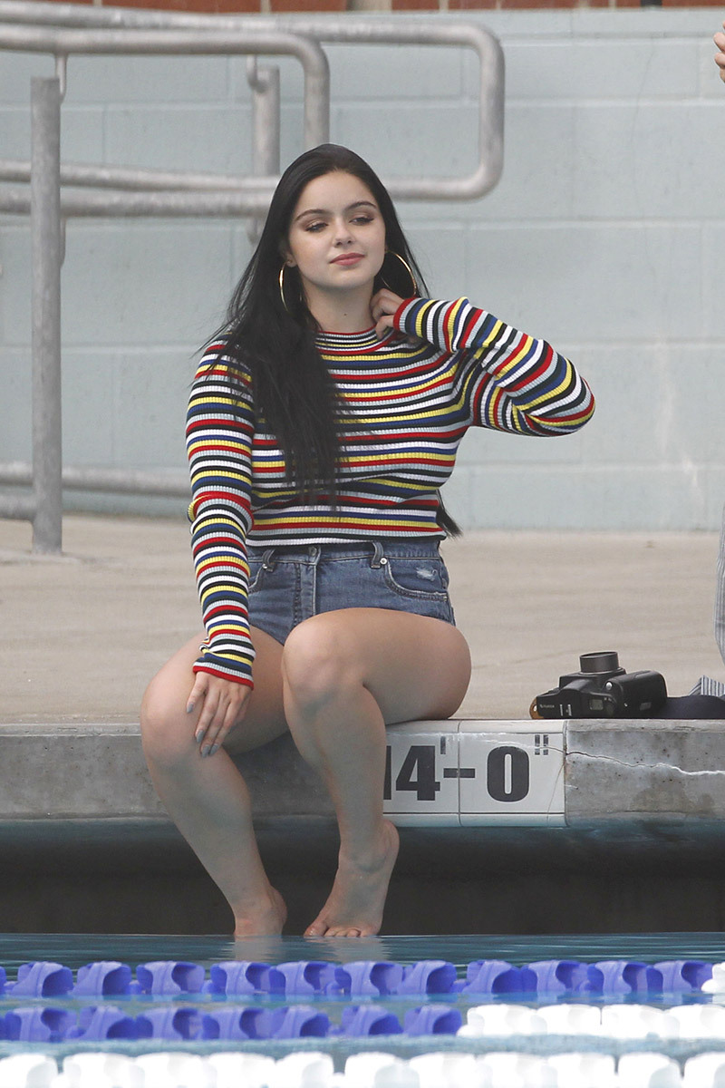 celebpaparazzi:  Ariel Winter photoshoot in LA - October 29th, 2016See All Of Ariel’s