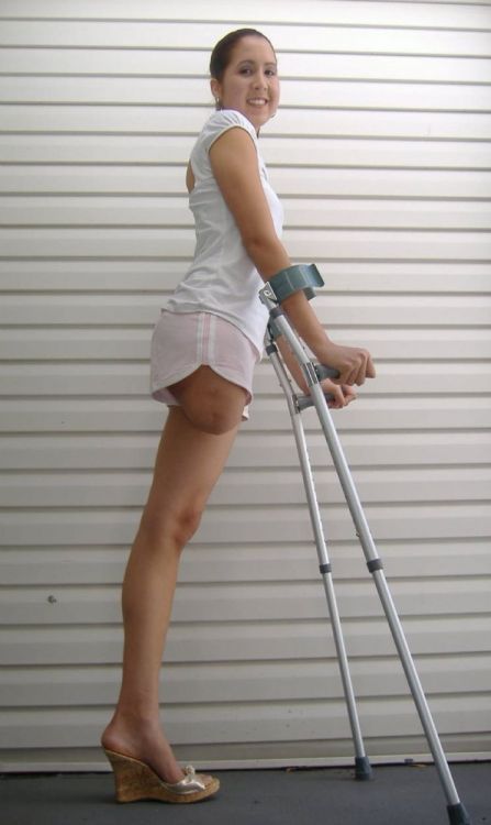 mamo1leg:jay8763: teeohfan: tall + heel… far from the floor.. Beautiful Hot! I don’t ha
