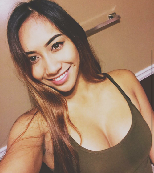 bigislandhammah: We used to date in middle school she used to always suck me off we broke up before 