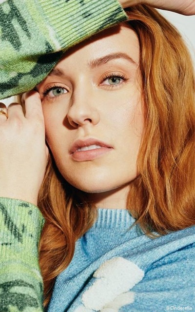 Avatars Kennedy McMann (400x640) [4]