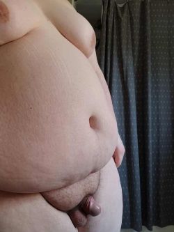 smother-me-in-ur-blubber:  Fuck. Want to