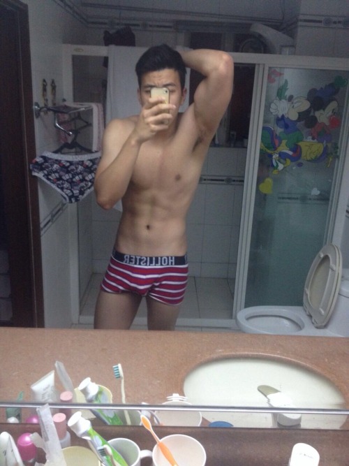 https://gaykoreandude.tumblr.com/post/126103951918