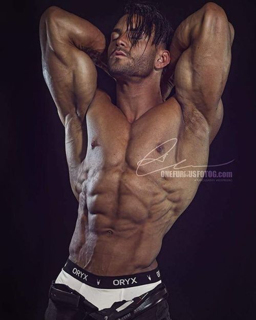 drwannabebigger:Casey Christopher