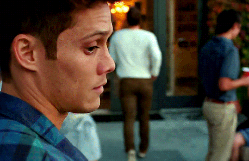 achillespelidex:Montgomery de la Cruz + Winston “checking him out to reel him in” Williams [1/3]