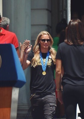 ourbloodiscoldandwearealone:  wegotthreestars:  USWNT in my tags:   #my aesthetic: