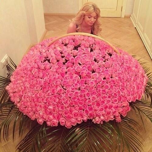 ffiercequeen:  lucky bitch 