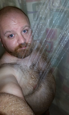 nickthegeekbear:  Wet Wednesday. I feel much better when all clean 