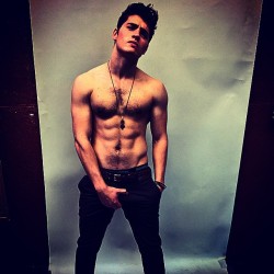 manculture:  Gregg Sulkin