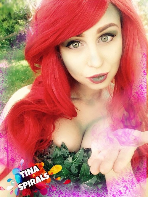 comicbookcosplay: Tina Spirals as Poison Ivy cassiadia.wix.com/tinaspirals | facebook.com/