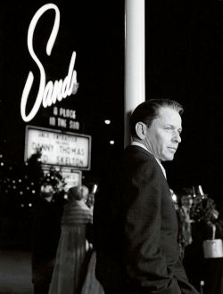 letterfromanunknownwoman:  Frank Sinatra ,Sands 