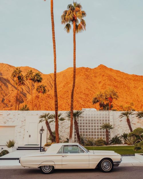 Palm Springs, Ford thunderbird parked #photography #lumixs1r #s1r #california #MyTelegraph #losangel