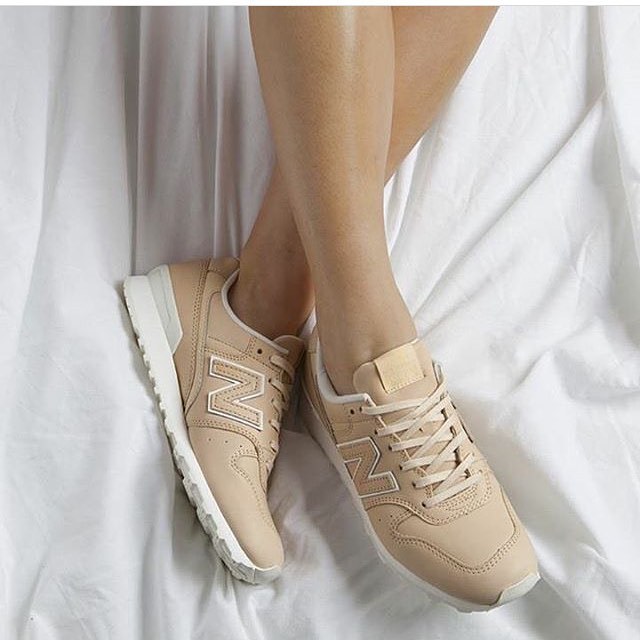 new balance 996 nude