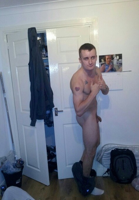 str8bloke:  Random hot guys!! 