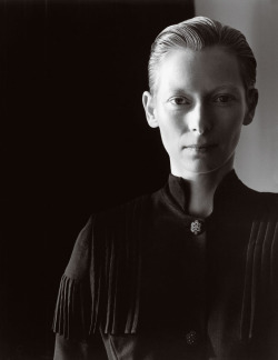 6792:  Tilda Swinton photographed for Paper