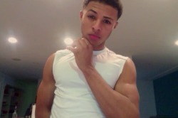 snapsntatts:  theattractiveboys:  Diggy Simmons