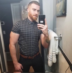 hot guy + a mirror + a phone