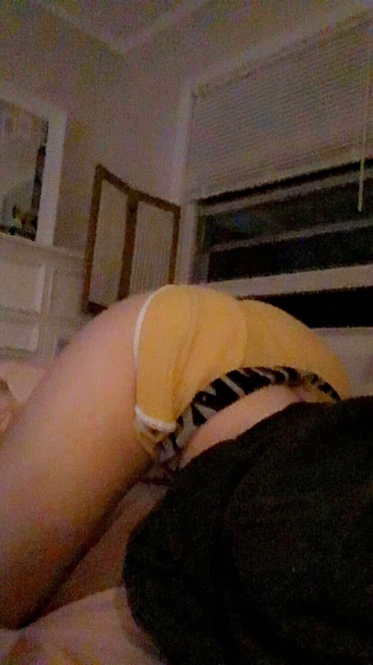 hunnypotzsells:new to tumblrrr 🧜🏼‍♀️ snap/ hunnypotzx pms always open!HMU