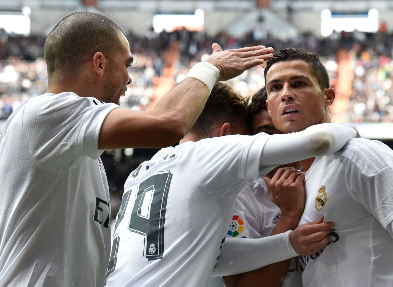 thesexysideofmalessports:  whose hand nip Ronaldo’s nipple? Follow the SEXY side