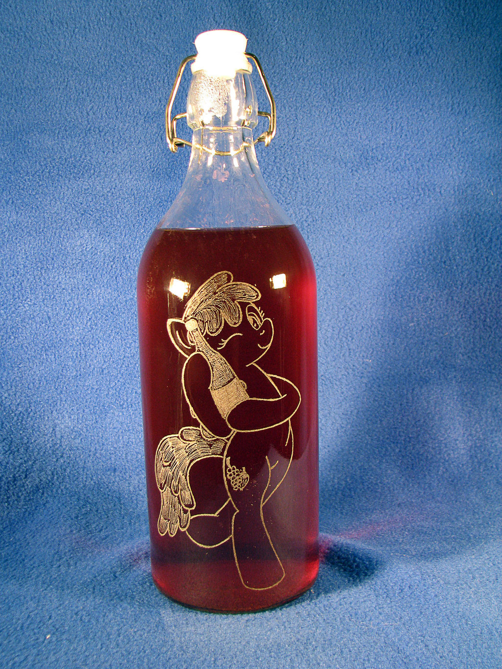 datdrunkpone:  ask-hazy:  datdrunkpone:  MLP - Berry Punch ‘IN VINO VERITAS…’