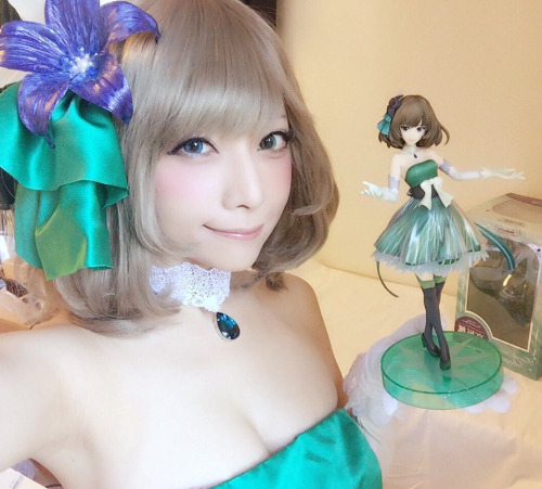 Kaede Takagaki - Saki MiyamotoYou can even watch her vid over here