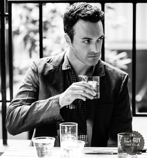 hotfamousmen:  Reid Scott