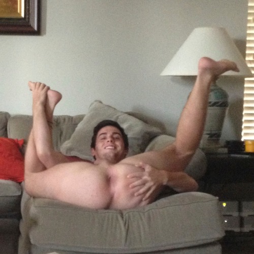 barebackboislut:  Ready for you Daddy!