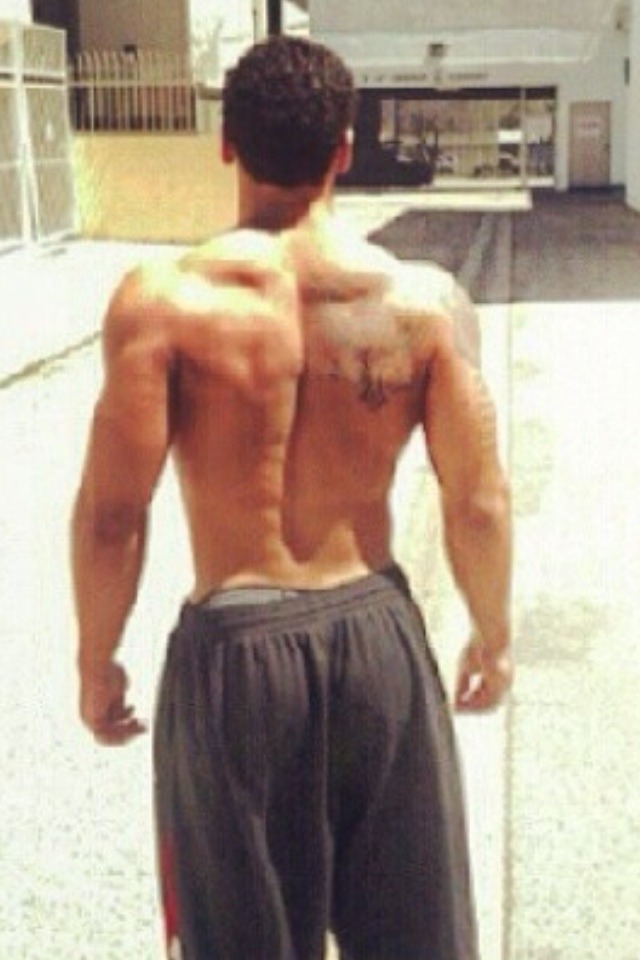 aworldofmenz:  carmenvita:  exposethajocks:  rhiordan:  Cory Wharton  Corey is so