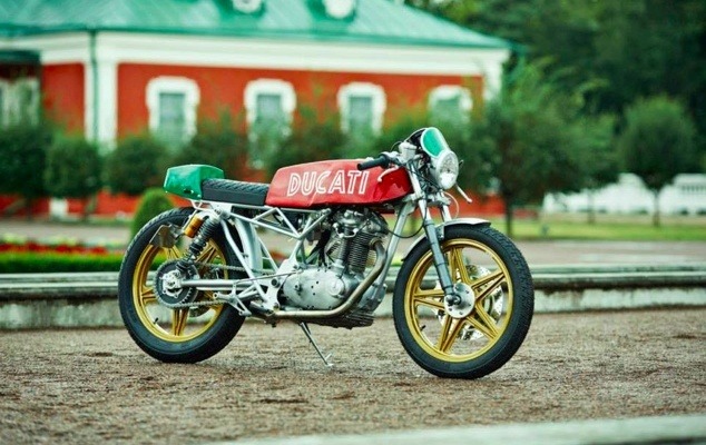 RACE CAFE