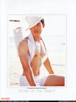 busankim:  Magazinedee.com : White On The