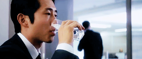 nerdsagainstfandomracism: eastasiansonwesternscreen:  Steven Yeun as   Derek Cho