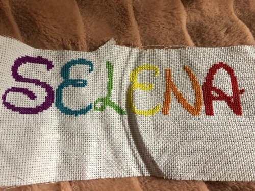 #crossstitch #craft #crossstitchersofinstagram #datstitchcray www.instagram.com/p/BqofuDMB0T