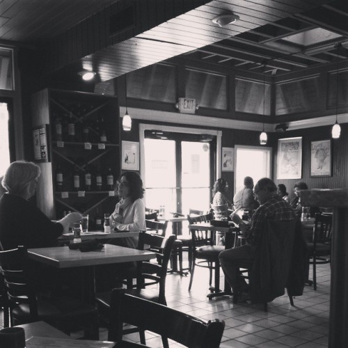 A gray day calls for lunch at Bistro 1245! #Gainesville #GNVFL #DineGNV (at Bistro 1245)