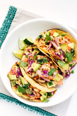 vegan-yums:  Crunchy chickpea tacos /  Recipe