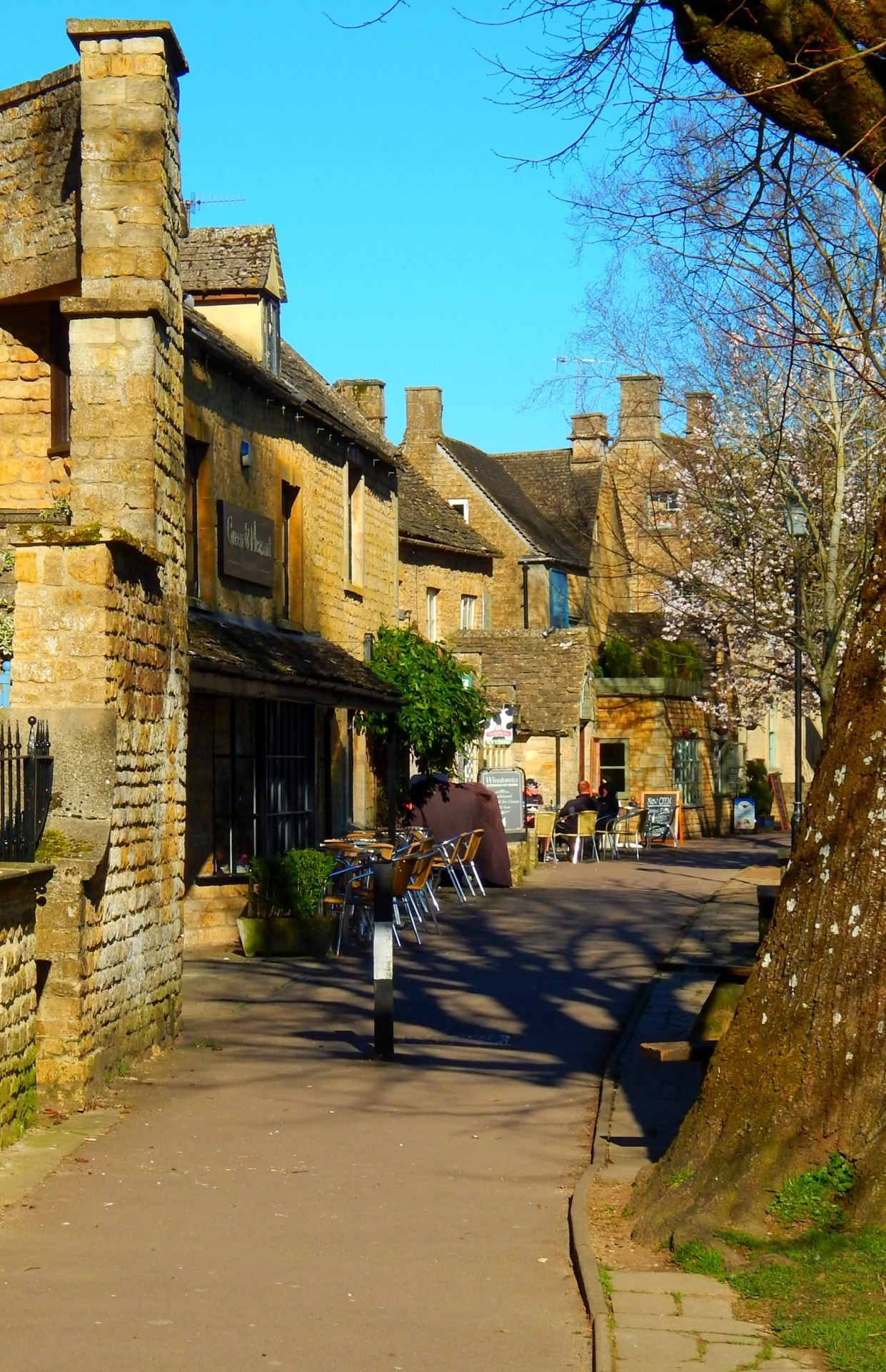 fuckitandmovetobritain:  England [15] -  Bourton On The Water, Canterbury, Norwich,