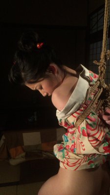 japanesebdsmofficial:    Kinbaku Naka Akira Model Itsuka Hizuki