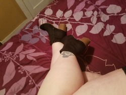 slavefairy:  Feeling sexy after an evening