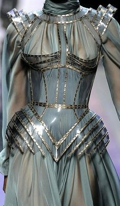 jackiegooutside:  kataramorrell:  I have a raging hard on for medieval/armor inspired fashion  Well, fashion industry, why hasn’t this become the new trend yet?! I wanted to buy pauldrons in Wal Mart six months ago! GET ON IT! 