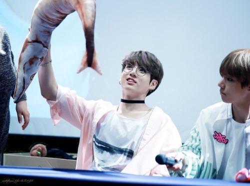 won-jae-jinbiased: JungKook (Bangtan Boys) Alladin Fansign      