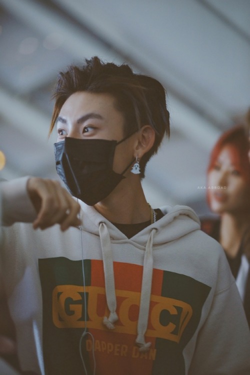 fyeahninepercent: PEK Airport Arrival © LilGhost王琳凯海外站 | do not edit/crop out logo