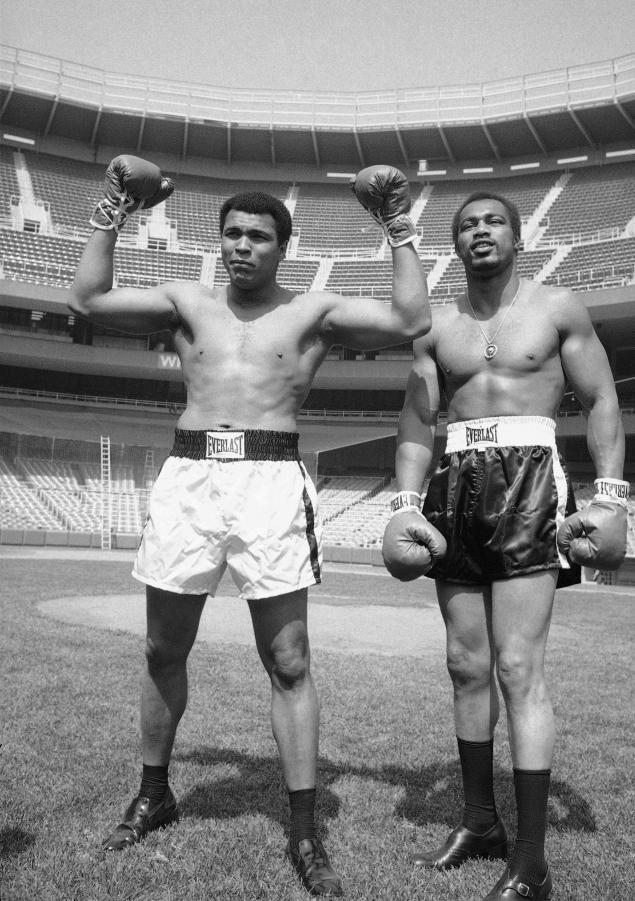BACK IN THE DAY |9/28/76| Muhammad Ali fought Ken Norton for the third time at Yankee