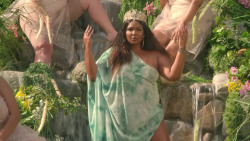 chubbyladyprincess: plussizedhiiipy:   bolly-quinn: Lizzo’s visuals singlehandedly saved 2017  I Lover Her, Her EP Is Amazing 💛   I’m sorry, are those FAT GIRLS? I’m in love. 