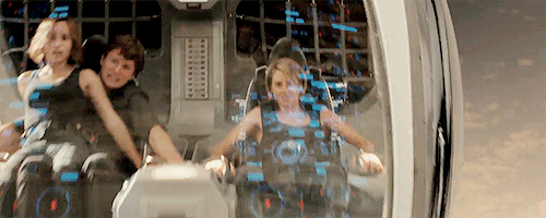 Allegiant Trailer 6 Second Sneak Peek (x)