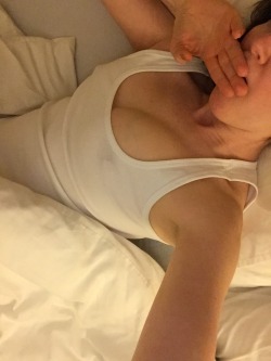 bettyandme573:  Just me &amp; bed ….