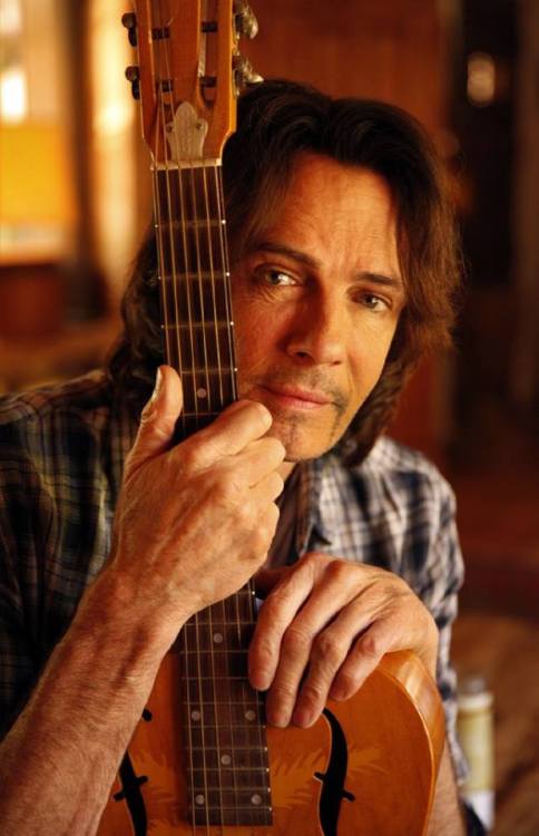 alwayscaskett810:  Needed more Rick Springfield on my blog.  Couldn’t find current pictures of this gorgeous man, so I made my own post 