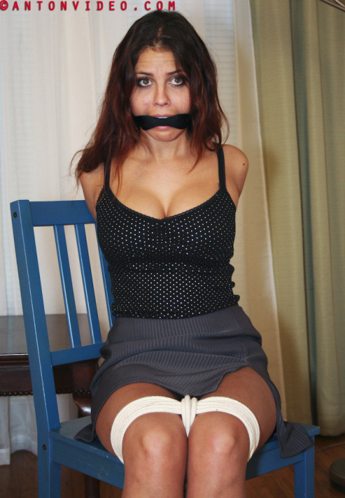 mmpphhmmpphh:  Sweet Cali Logan adult photos