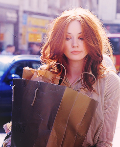 faerydragon: 12-15/100 pictures of the stunning Karen Gillan