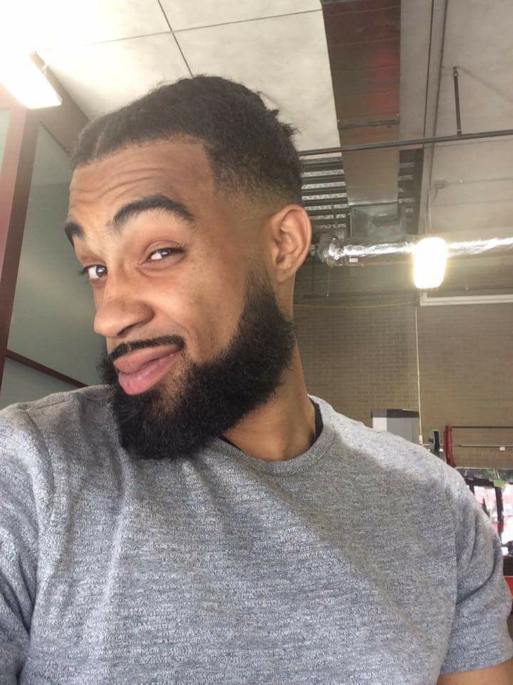 nycjacker:  dachocolatefactory:  crownroyalxxx:  i wonder what his baby mama thinks
