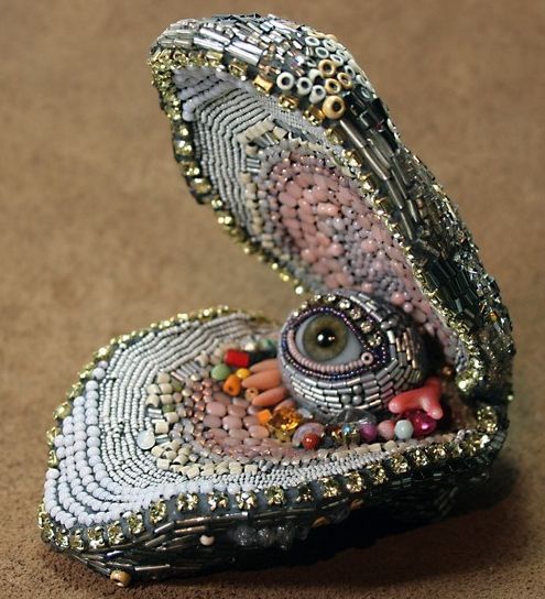 Eclectic beadwork oyster