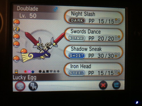 penumbradiffuse:Shiny Honedge, Doublade and Aegislash.